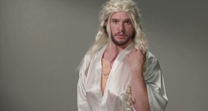 Звезды "Игры престолов" снялись в короткометражной пародии на голливудские кастинги 6f80a7a49bd95273a5c6efc46371409f - Информационно-аналитическое издание города Могилев