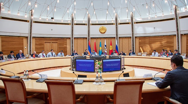 Совет ЕЭК одобрил проекты соглашений об акцизах на табак и алкоголь в странах ЕАЭС Совет ЕЭК одобрил проекты соглашений об акцизах на табак и алкоголь в странах ЕАЭС