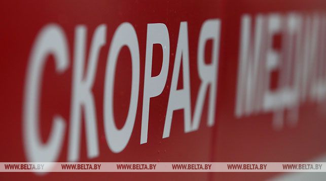 Пятилетняя девочка попала под машину в Лунинце Пятилетняя девочка попала под машину в Лунинце