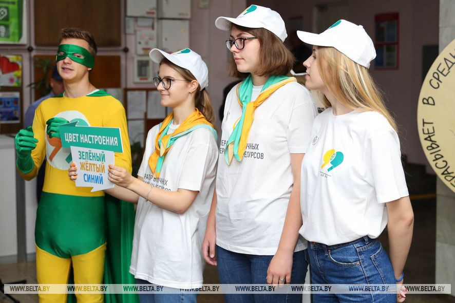 Правительство готово рассмотреть финансовые стимулы для ускоренного перехода на бумажную упаковку Правительство готово рассмотреть финансовые стимулы для ускоренного перехода на бумажную упаковку