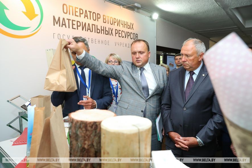 Правительство готово рассмотреть финансовые стимулы для ускоренного перехода на бумажную упаковку Правительство готово рассмотреть финансовые стимулы для ускоренного перехода на бумажную упаковку