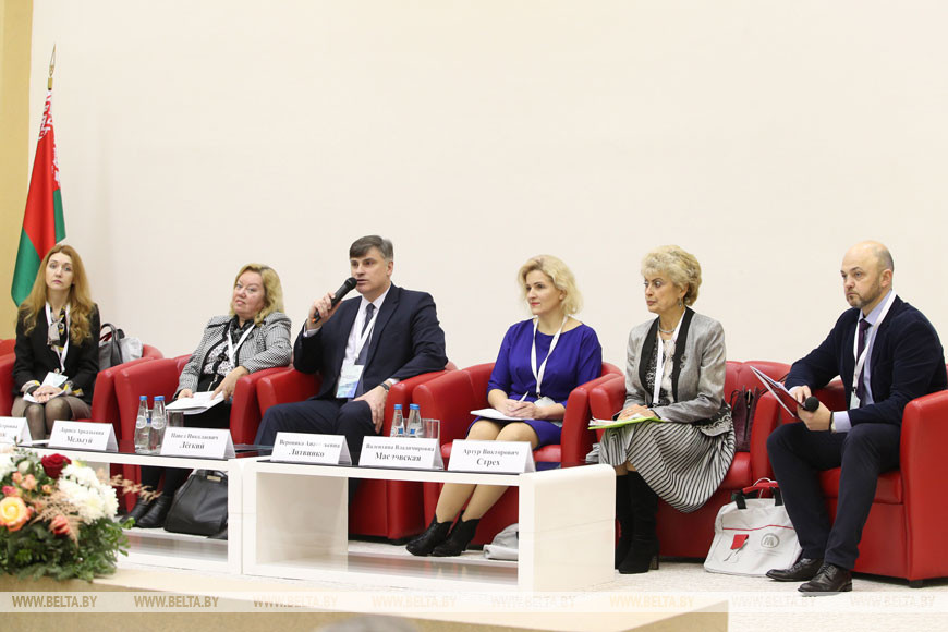 Мининформ предлагает создать в Беларуси ассоциацию руководителей региональной печати Мининформ предлагает создать в Беларуси ассоциацию руководителей региональной печати
