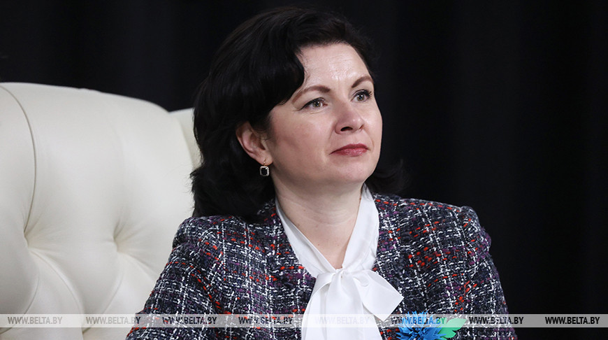 "Женщин там немало". Лугина разрушила стереотипы о карьере в промышленности "Женщин там немало". Лугина разрушила стереотипы о карьере в промышленности